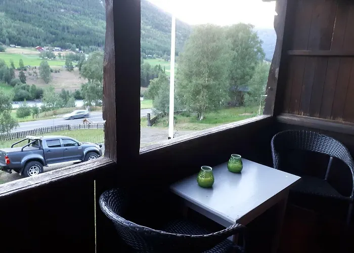 Semesterbostad Teigen Gard *